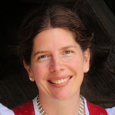 Glasbrenner, Eva-Maria